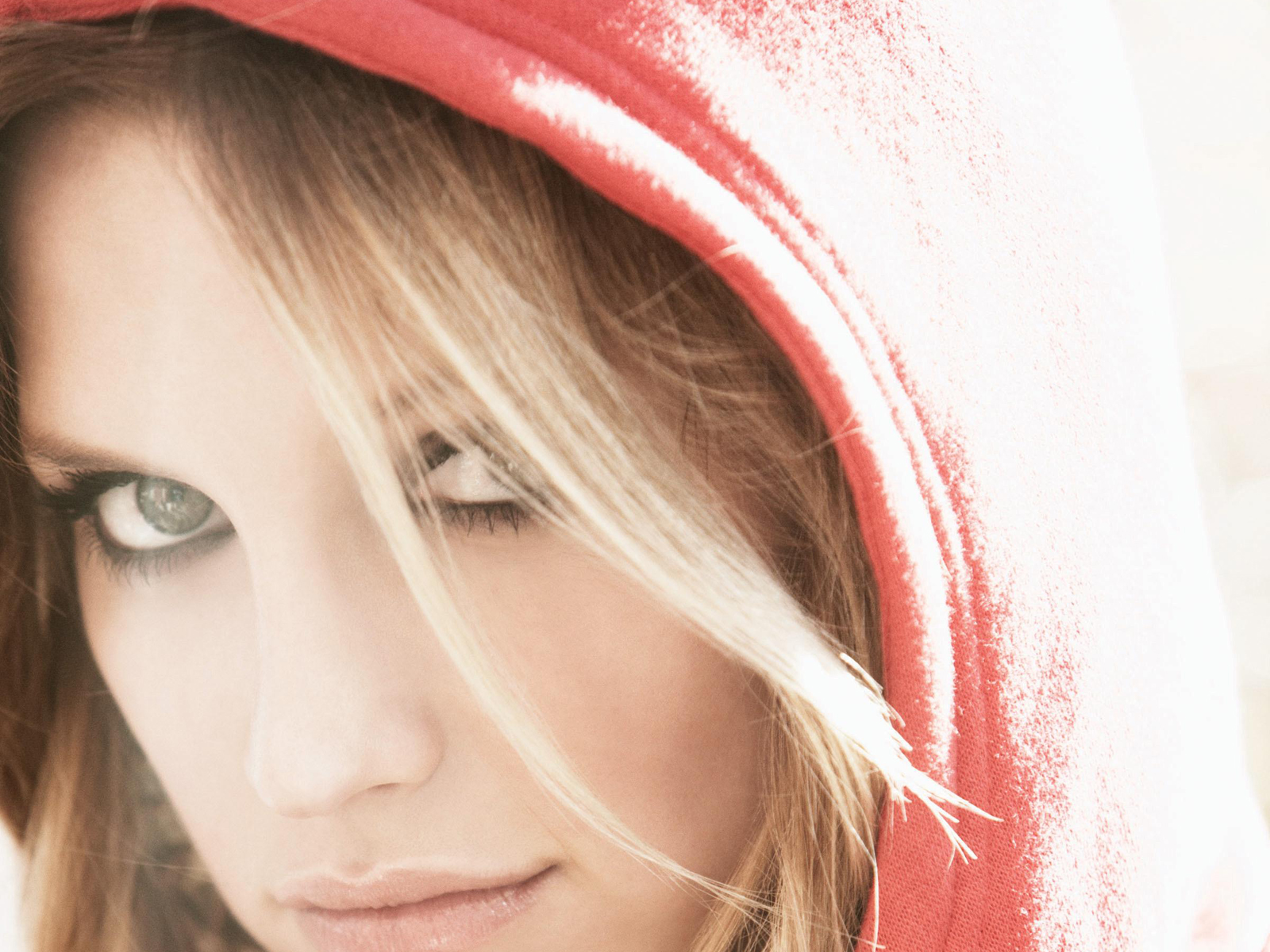 ashlee-simpson-3